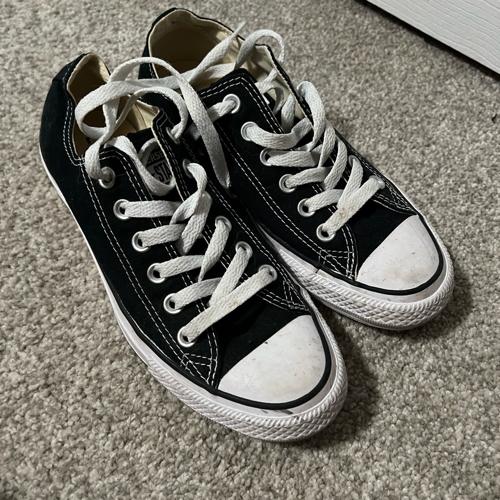 Converse low top